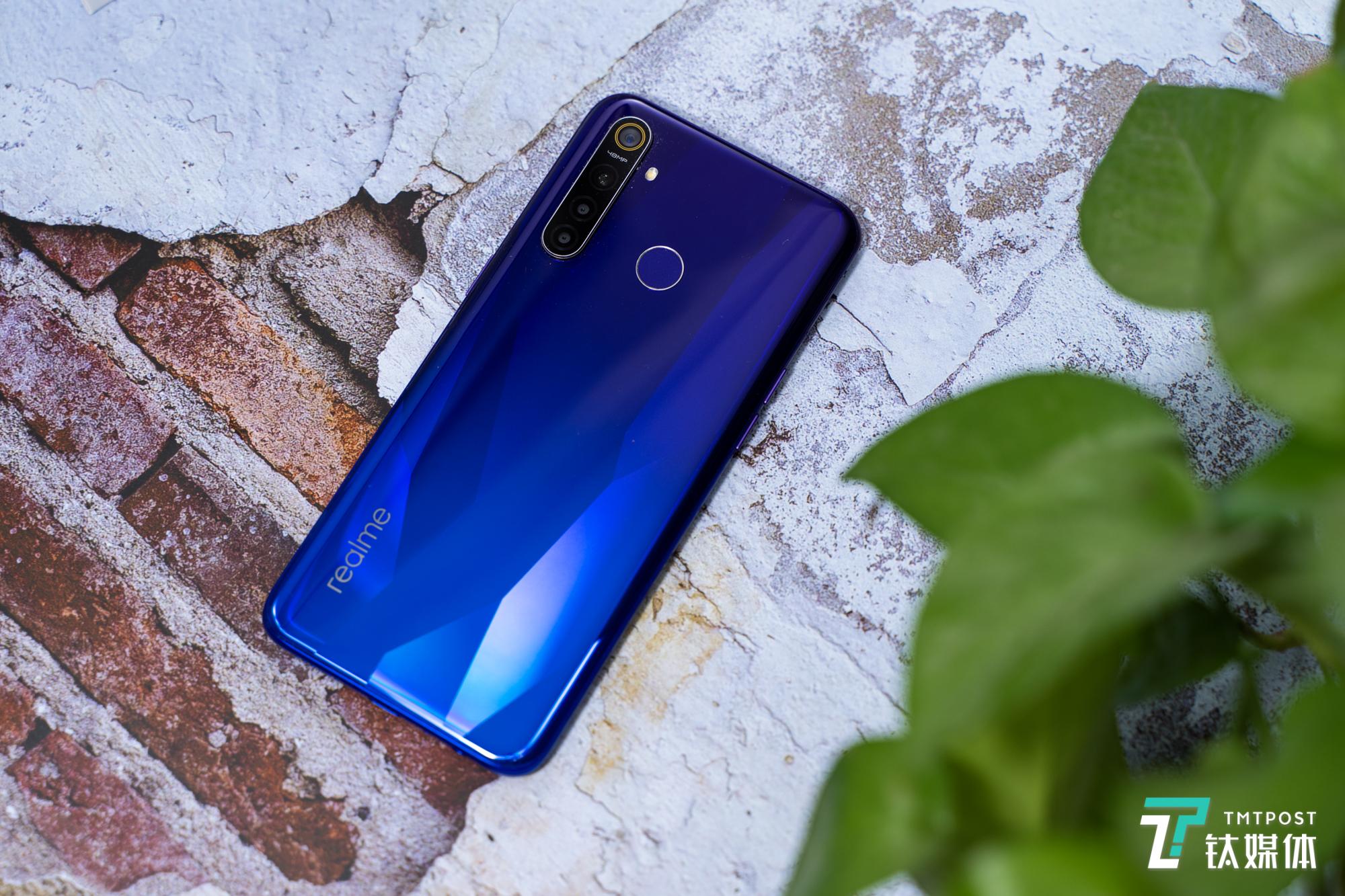 四摄进入千元价位，realme Q手机评测 | 钛极客