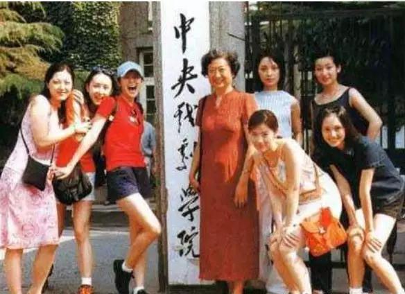 【电影通缉令】传奇明星班，23年经历了什么？