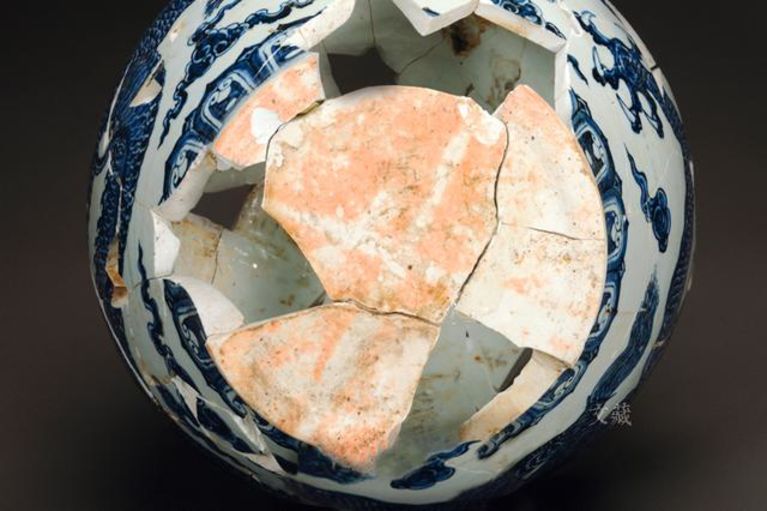 明宣德 青花铺首龙纹大罐及款识、局部 景德镇御窑厂遗址东门区域出土