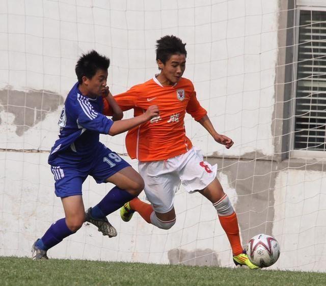 韦世豪:恒大是我效力过最好的球队,球迷:这个问题他很有发言权