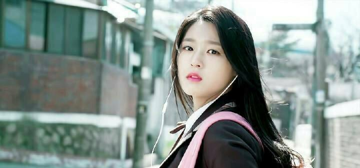 [伍脊六兽]AOA遭遇退团风波后，参加女团生存赛，面对强势后辈能否成功？