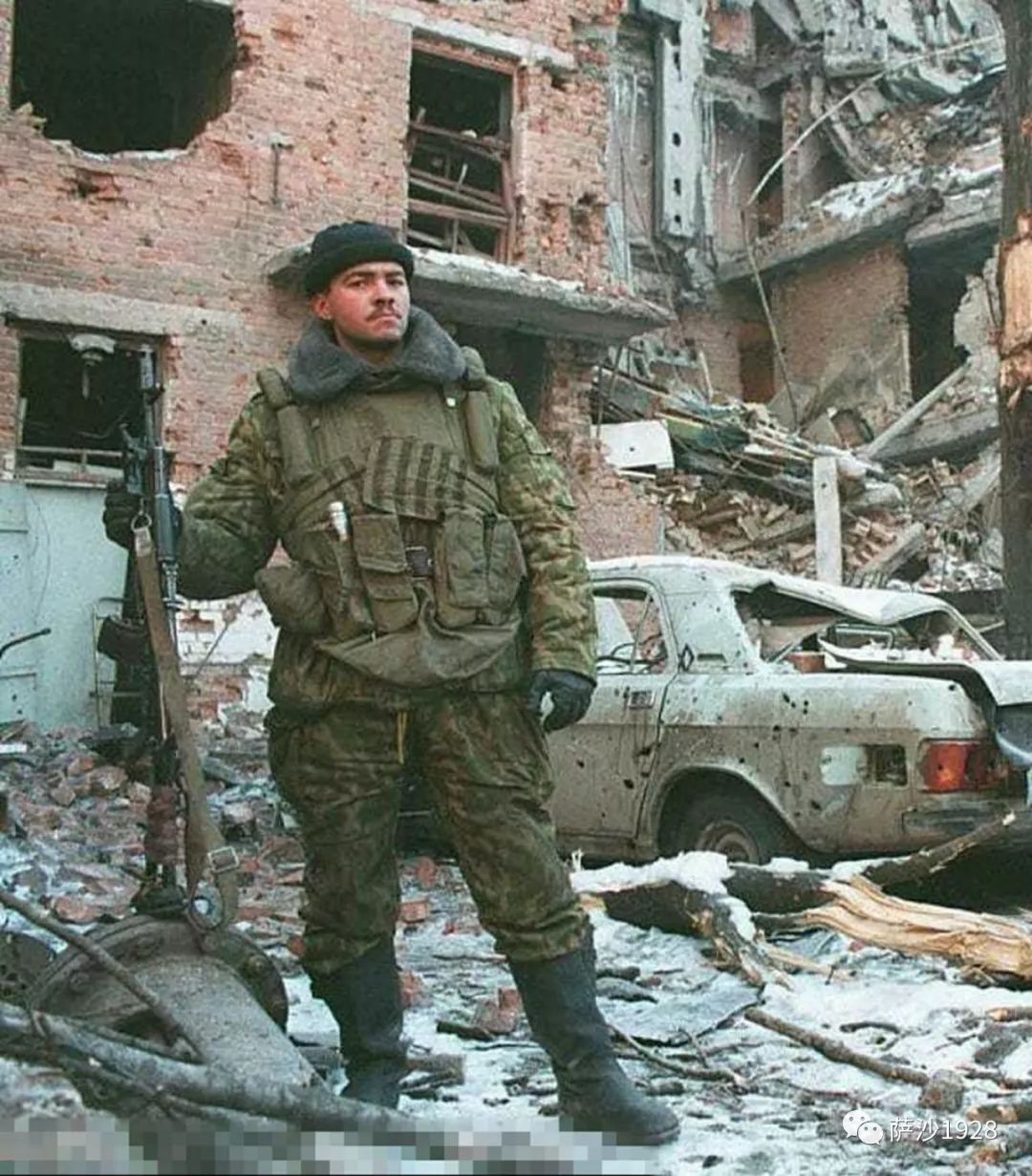 12月11日第1次车臣战争爆发1994年:俄军损失5万人靠狂