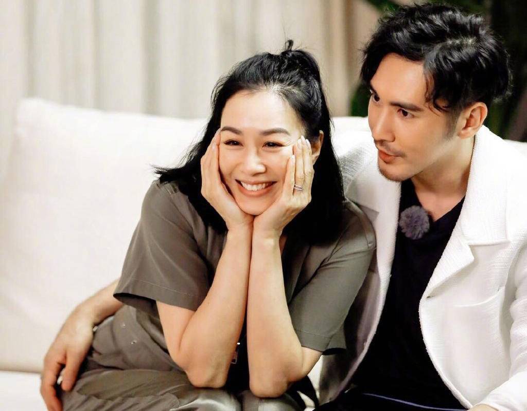 「伍脊六兽」钟丽缇选择隐忍离家出走，马伊琍理性断舍离，谁的婚姻观更正？