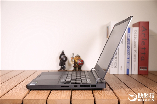 顶配i7+144Hz！小米游戏本2019款图赏
