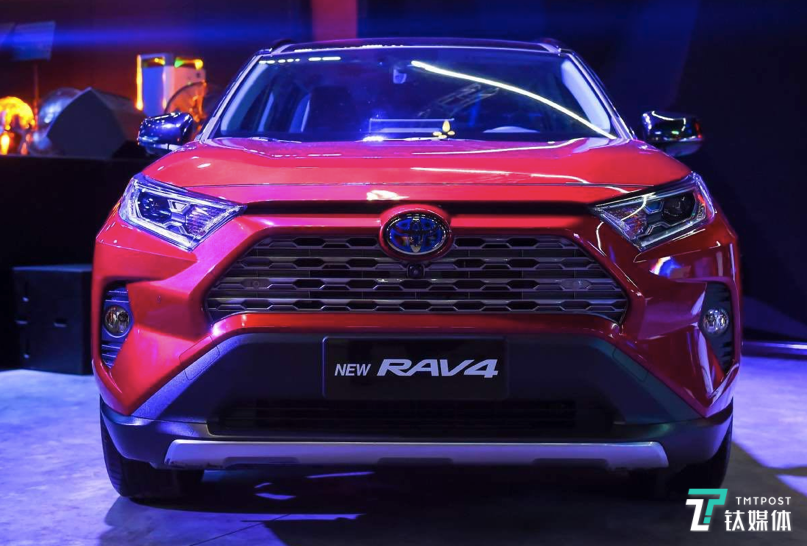 老将换新TNGA平台，丰田全新RAV4即将上市 | 一线车讯