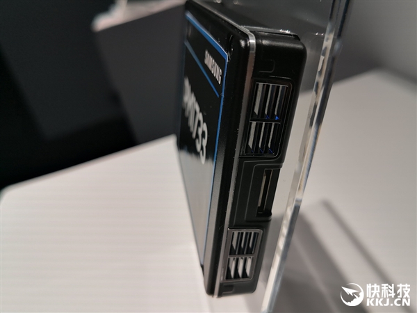 三星首款PCIe 4.0 SSD曝光：最大容量30.72TB 速度超7GB/s