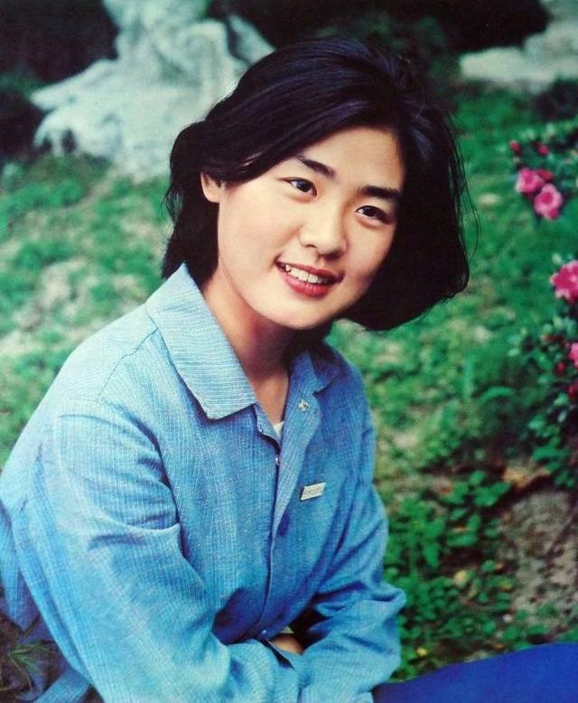 2019年末,突然爆火的电影《牧马人》:女主丛珊这30年去哪儿了?