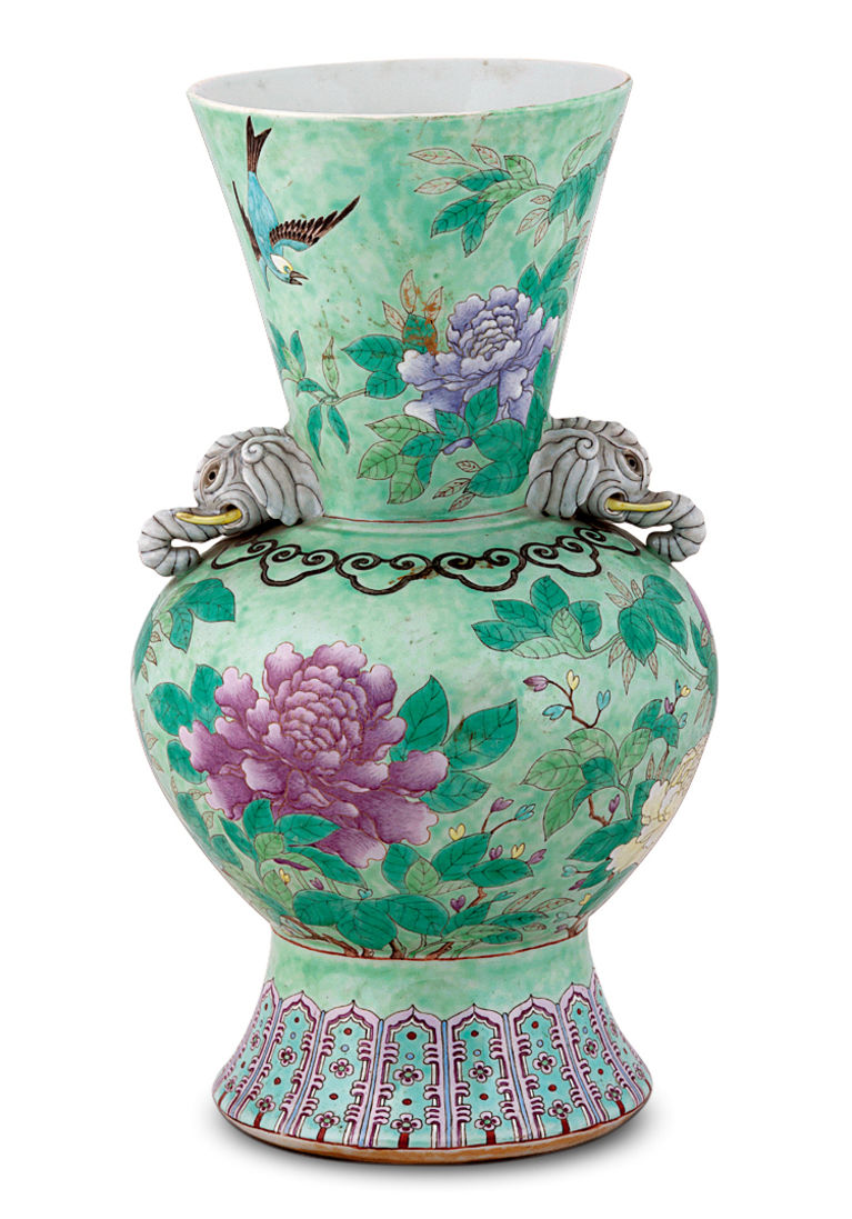 清同治 永庆长春款绿地牡丹象耳尊