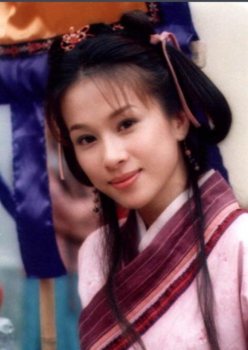 佘诗曼与“七魔女”成员共庆圣诞，全场只有她单身编辑：奇趣网发布：2019-12-26 01:01:13