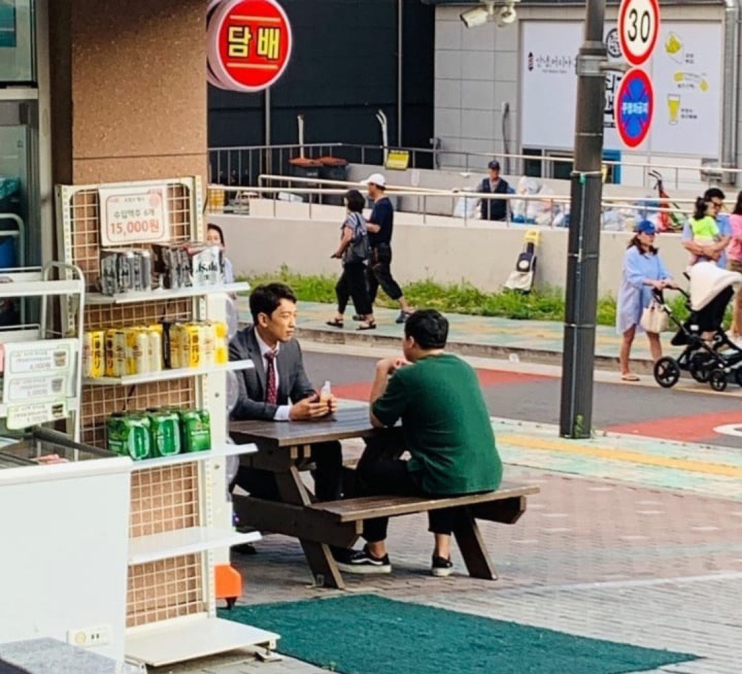 金泰熙怀二胎要赚奶粉钱？老公Rain拍戏拼命捞金面黄肌瘦
