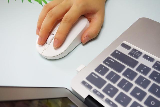 双系统,极简风!米物无线办公键鼠套装体验