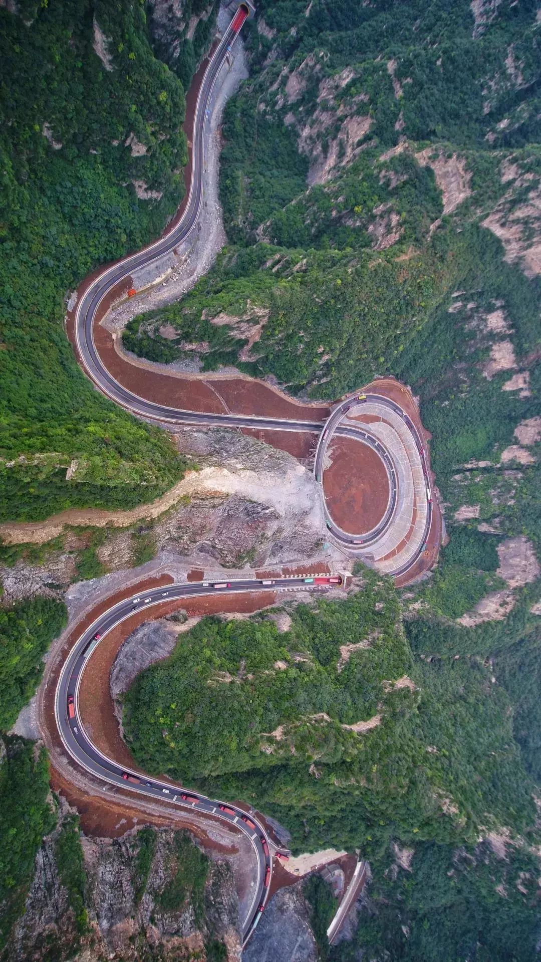 晋城新修好的路成"网红公路"