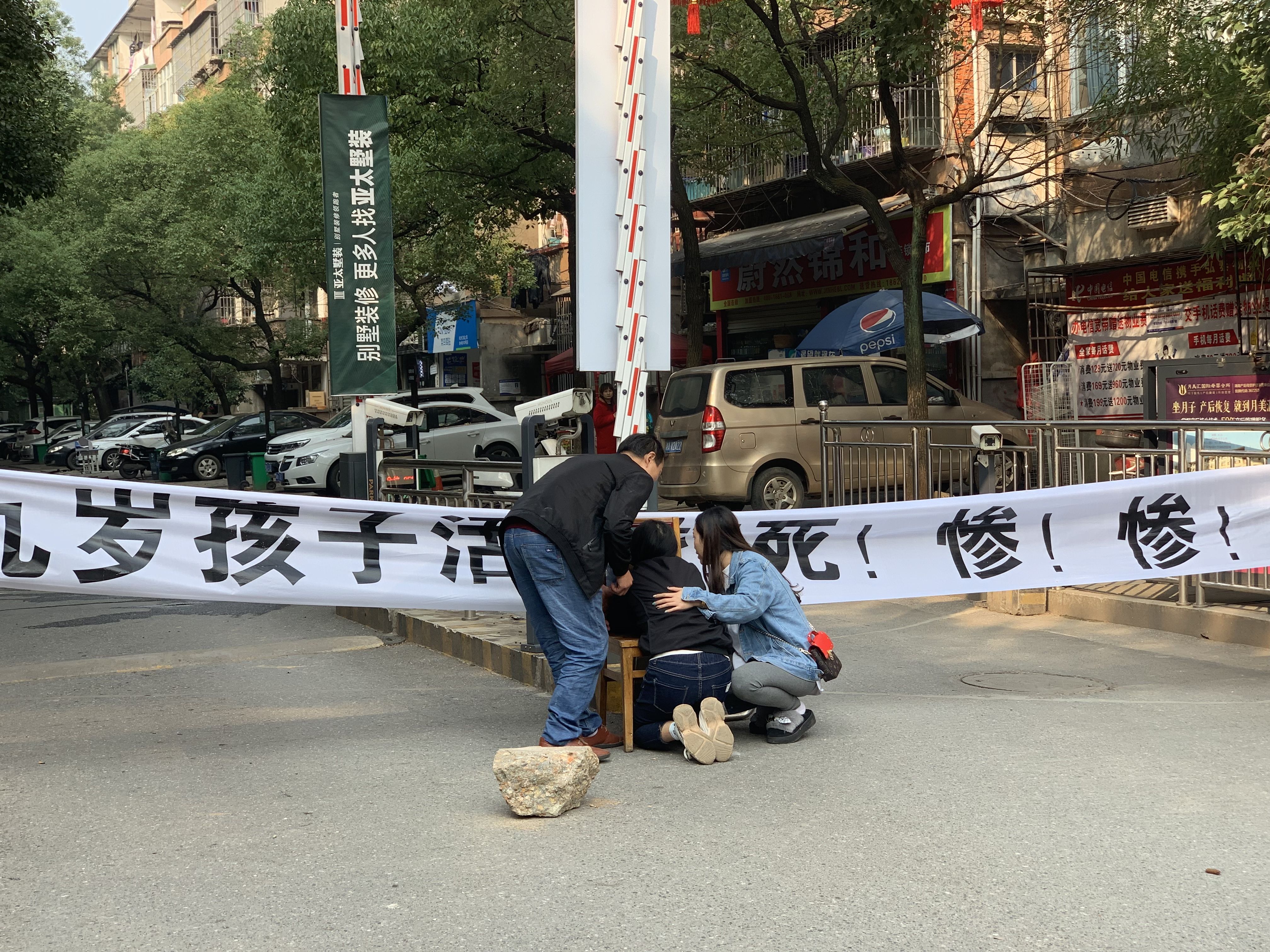 滑县有多少人口_滑县人,路口改造你会走了吗(2)