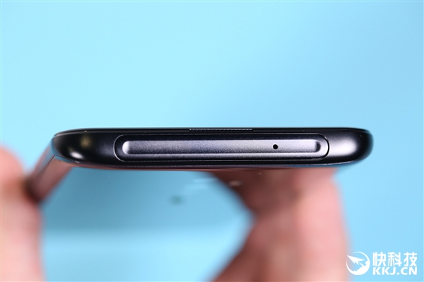 升降式前置+超级防抖四摄！OPPO Reno2开箱图赏