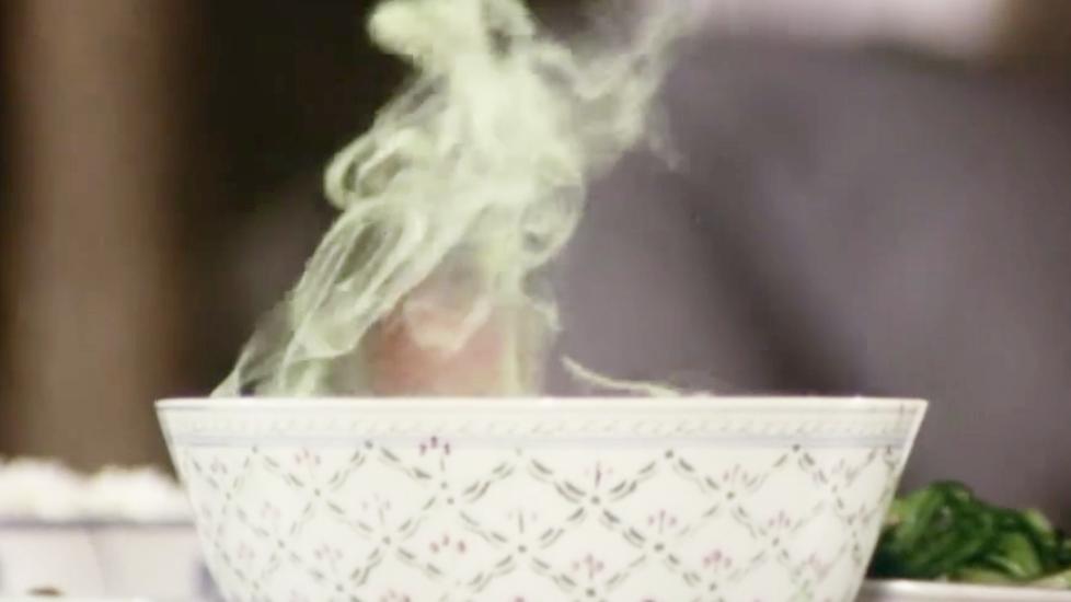 奇门遁甲:男孩给男孩治疗腿,女孩操作新腿后的反应,真痰方法的获得标本图片