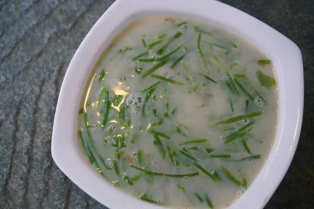 云南人用鲜花做成美食菜，好看又好吃