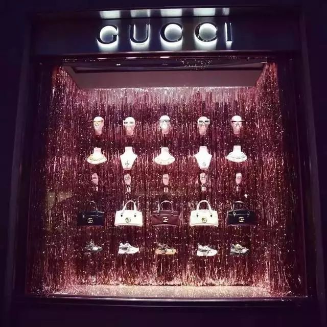 圣诞倒计时!学gucci,dior这样做橱窗