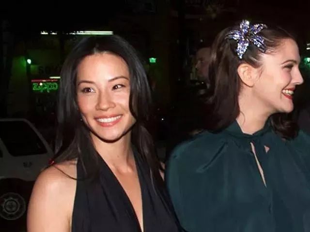 跑10年龙套，曾被吐槽像恐龙，如今是好莱坞最红华裔女星