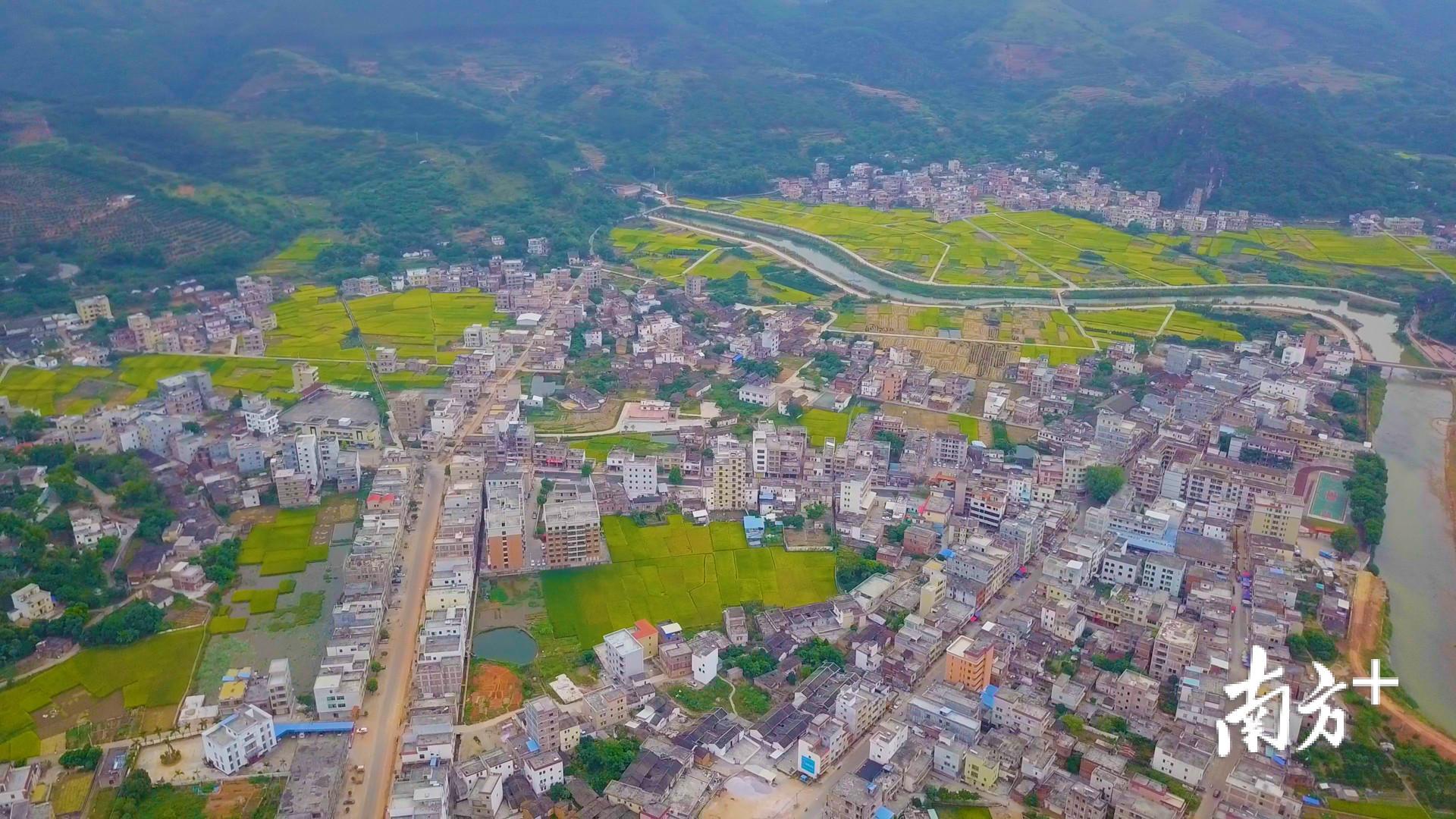 都杨镇pk白石镇一水一山小镇你pick谁
