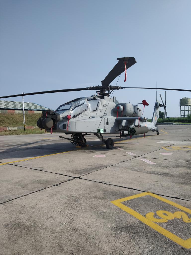 印度ah64e武装直升机进行战斗部署