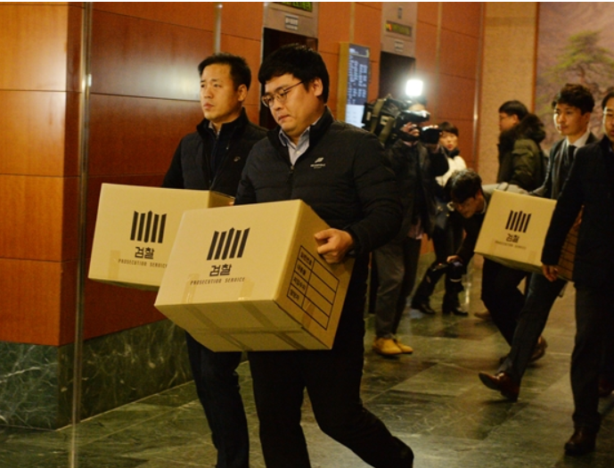 韩国国务总理秘书室遭检方搜查，硬盘文件被带走