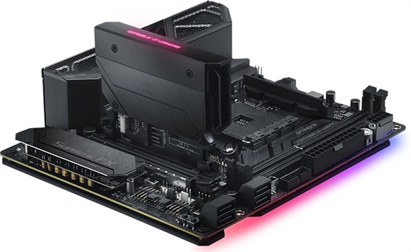 华硕C8I X570小板创三代锐龙内存频率纪录：5856MHz