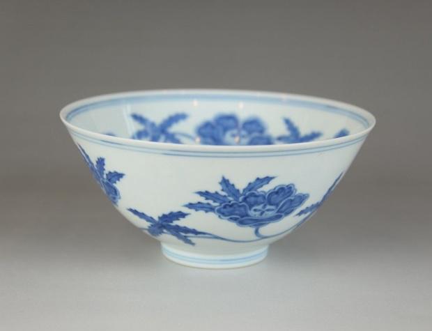 明朝不同时期使用的颜料,绘制出来的青花瓷具有不同的韵味