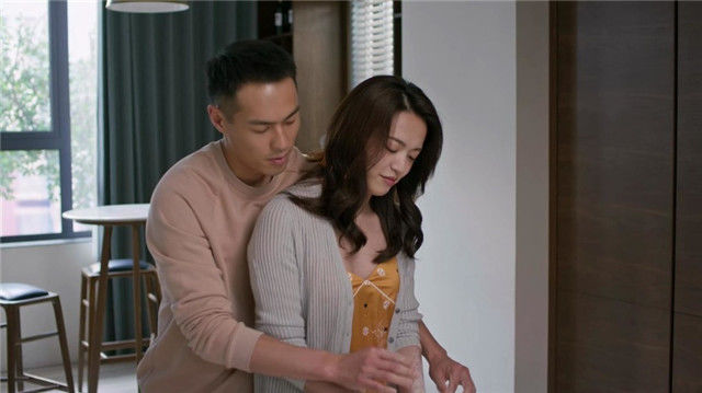 “嫂子，借10万买车，下午就还给你”“俺的是正经钱，你放心用”