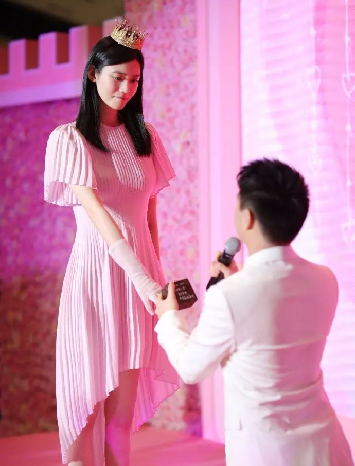 98岁赌王何鸿燊千亿家产怎么分？儿媳奚梦瑶火速生子-bbin官网_ bbin投诉_bbin平台_bbin客服_bbin宝盈集团官网