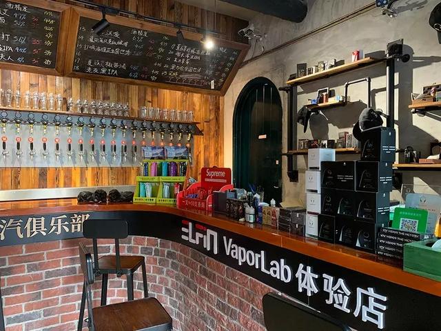 电子烟激战五环外：有品牌299元套装卖不动，仍要砸一千万进夜场