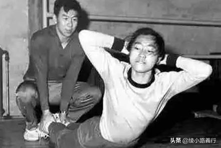 1984郎平一代中国女排夺冠引路人、《灌篮高手》安西教练现实原型