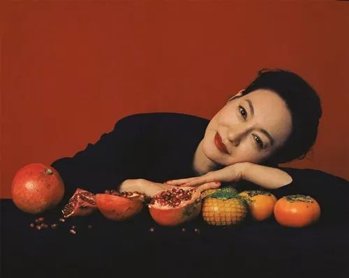 [美美d娱乐]走投无路，上街乞讨，影后被逼自杀？