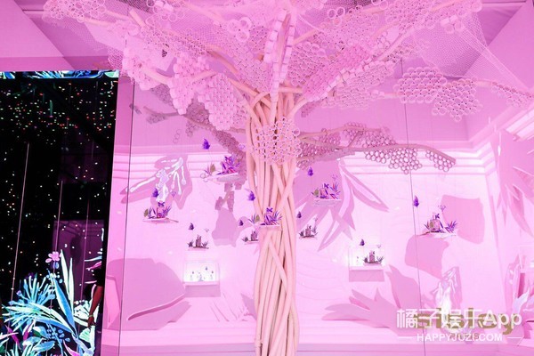 「橘子娱乐」Sisley法国希思黎品牌首展开幕 携手吴磊探寻植萃秘境