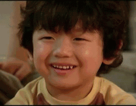 这位“亚洲最可爱的表情包弟弟”长大了!已是16岁美少年重返荧屏