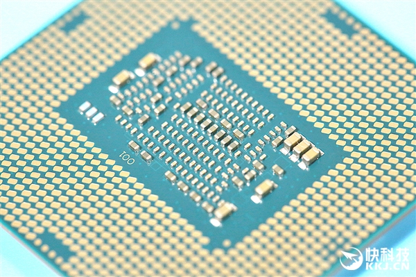 i3超频真罕见！Intel酷睿i3-9350K图赏
