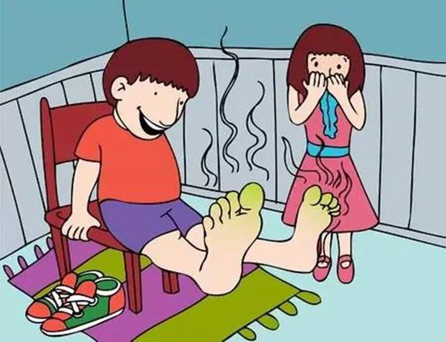 健康专家:为什么你天天洗脚换袜子,脚还是很臭