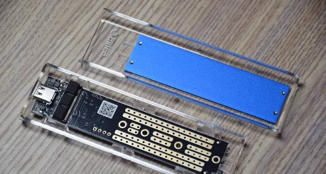 性能远超过SATA,ORICO 迅龙V500 M.2 NVMe固态硬盘装机实测