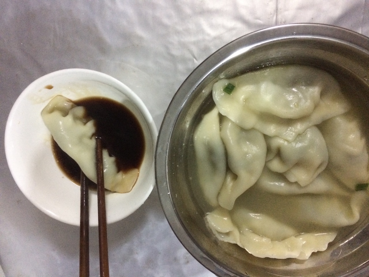 小葱包饺子,在加一样它,营养美味,不比猪肉馅儿差