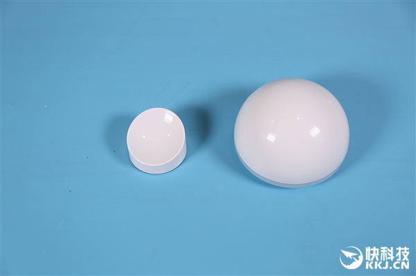 [驱动之家]众筹大卖30万个！米家夜灯2图赏：360°自由旋转