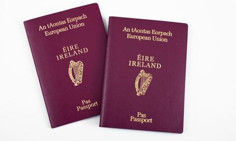 担心“脱欧”后护照遭疯抢 爱尔兰2019年发放近百万护照