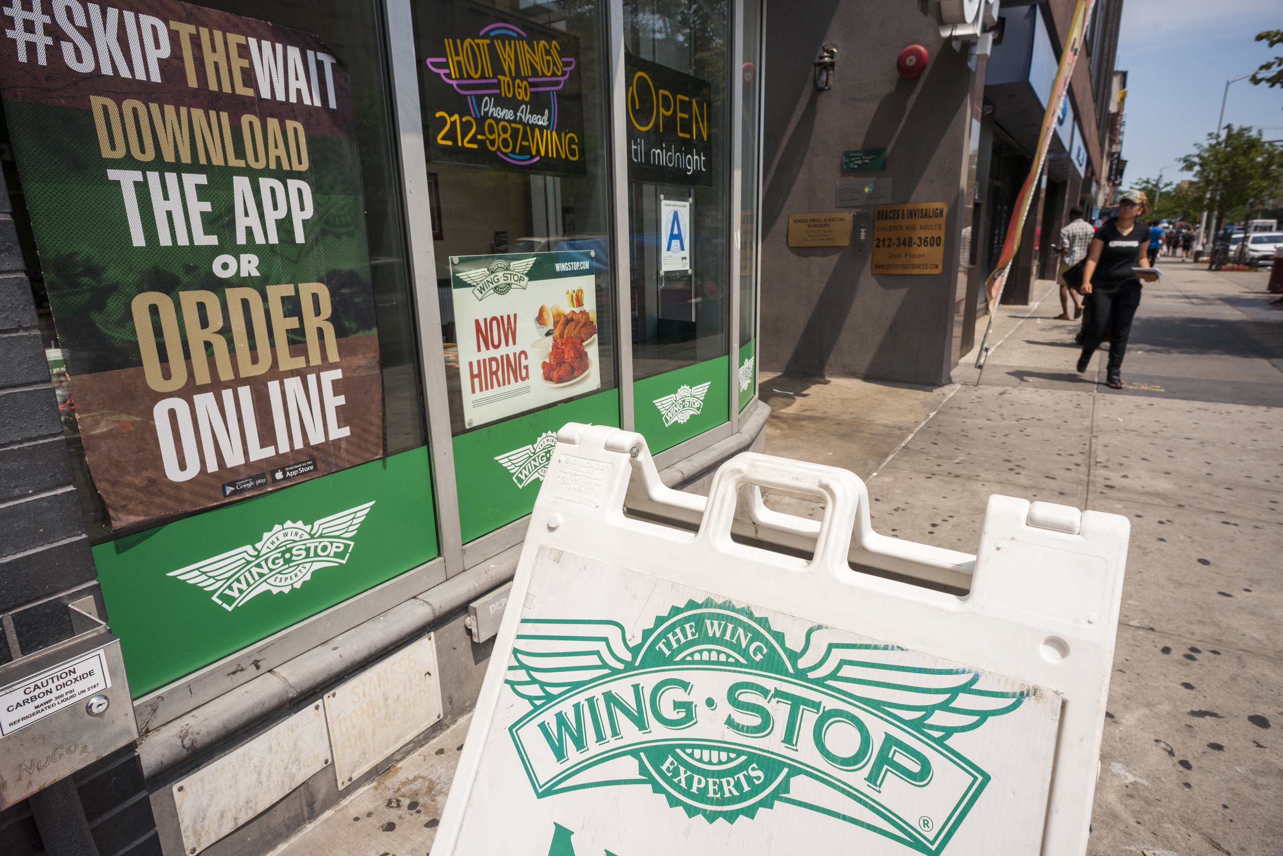 风口上飞起来的Wingstop：4年3倍，销售增长甩麦当劳一条街_凤凰网