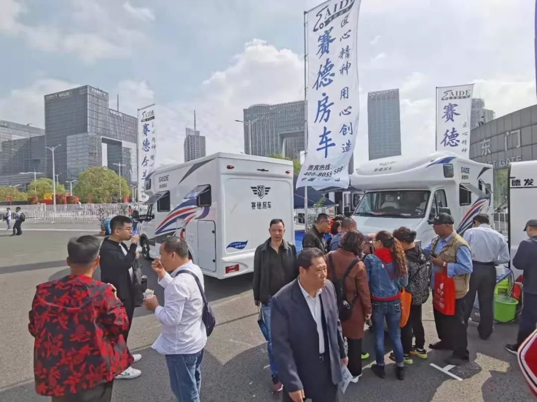 美国固特和南京南特联(依维柯)作为业内知名企业,在各自领域均取得了