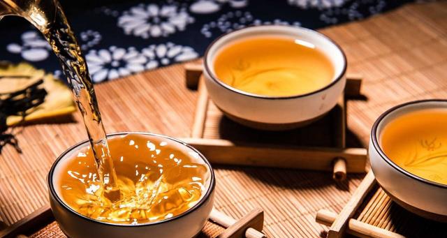 「免费享用24小时道路救援」建行汽车卡&兴业新车友卡