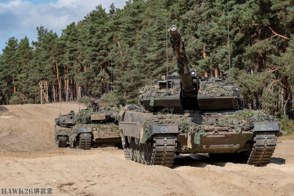 荷兰陆军装备的cv-90步兵战车由英国bae系统公司瑞典赫格隆分公司生产