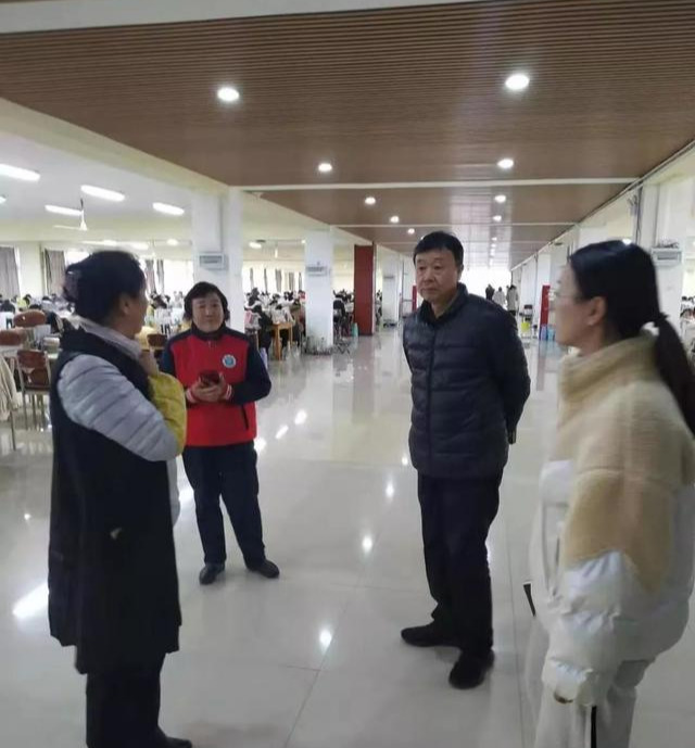 信阳学院美术与设计学院,理工学院关爱考研学子