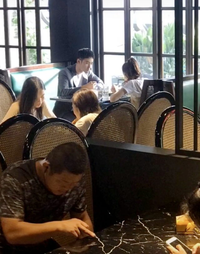 阮经天宋祖儿被曝“叔侄恋”后，又被网友拍到在餐厅单独约会？