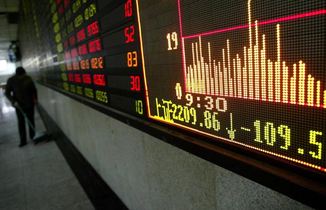 这公司被疑没钱分红，发公告高喊不差钱，14亿收入12亿靠自家倒手