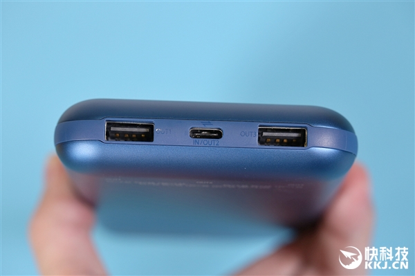 最大功率65W 紫米10号移动电源Pro图赏