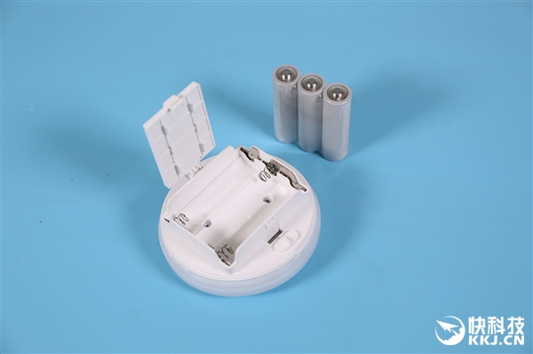 [驱动之家]众筹大卖30万个！米家夜灯2图赏：360°自由旋转