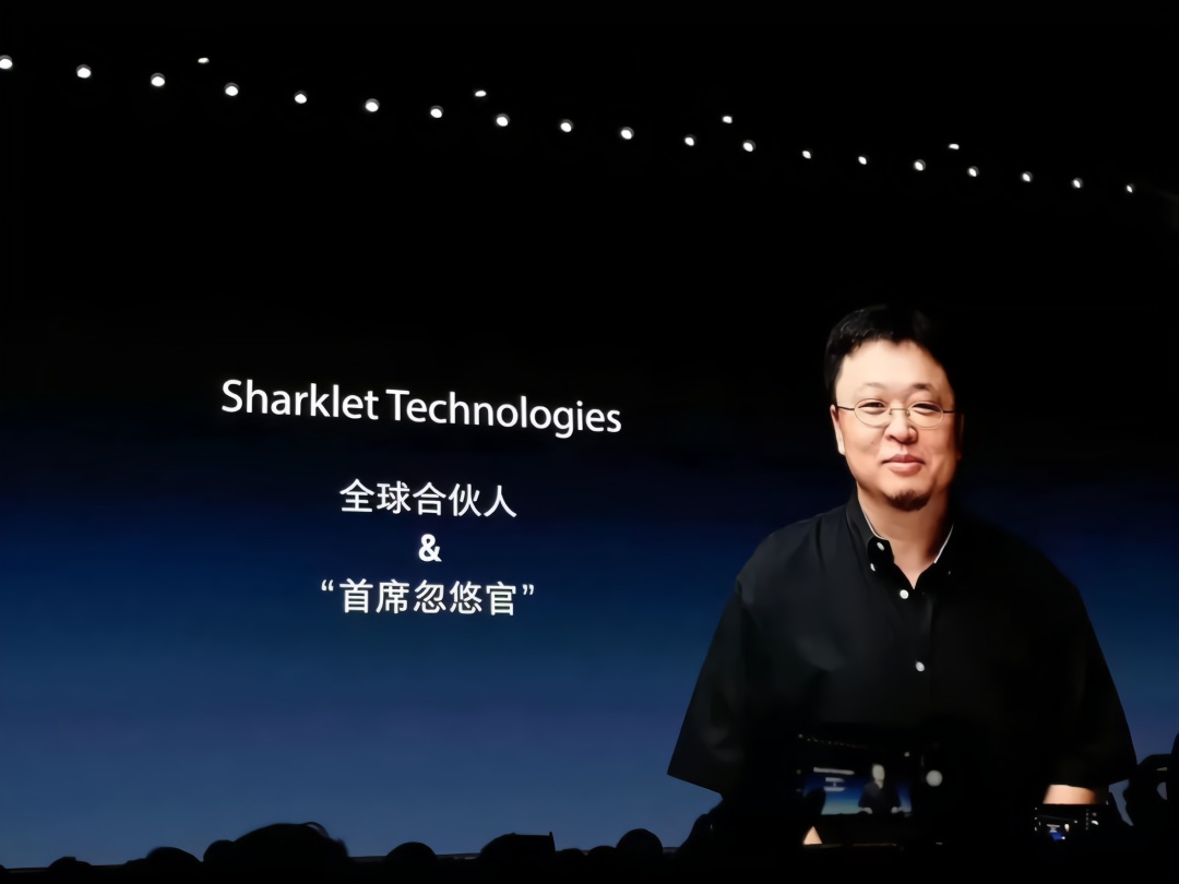 【钛媒体】当我们关注罗永浩时，到底在关注什么？